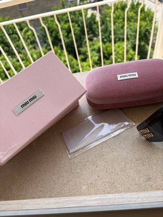 Occhiali da sole Miu Miu