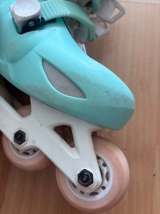 Patines Decathlon Turquesa Talla Ajustable + Casco
