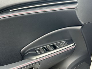 Lexus LBX 1.5 HEV Elegant Plus 100 kW (136 CV)