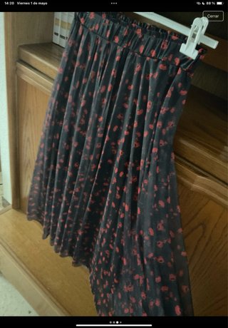 Falda midi estampada flores