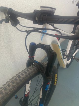 Bicicleta montaña Specialized Stumpjumper XC 2015
