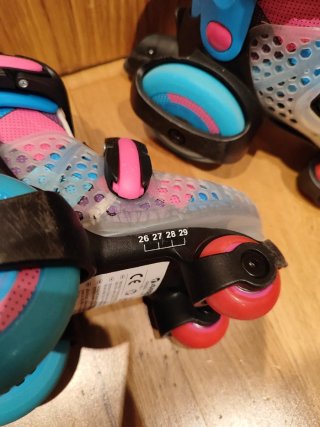 Patines 4 Ruedas AVIGO Niña