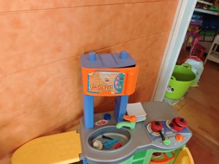 Cocina infantil de juguete