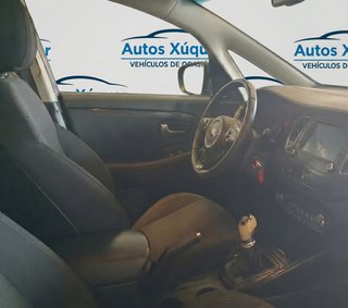 KIA Carens 7 Plazas