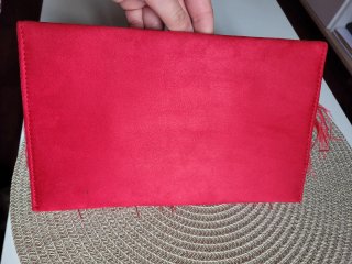 Bolso fiesta antelina rojo con plumas