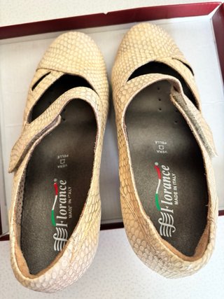 Scarpe donna modello Mary Jane pelle beige mis 37