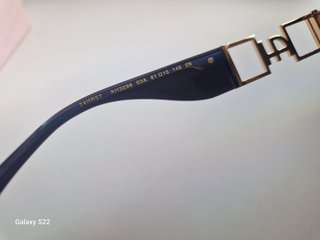 Gafas de sol Ana Hickman doradas y moradas