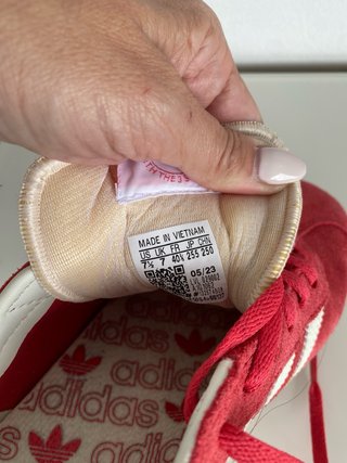 Adidas Gazelle Rojas Talla 40.5