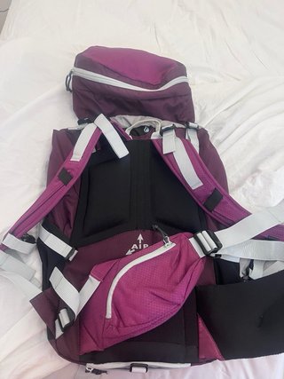 Mochila 50L Morada y Gris