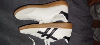 Zapatillas blancas nuevas