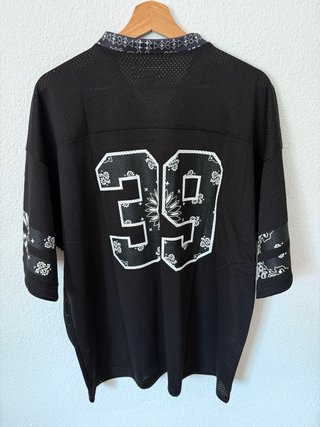 Camiseta Supreme Negra Oversize