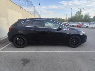 Opel Astra 1.4 Turbo 2010