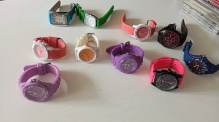 Lote 10 relojes sin usar (sin pilas)