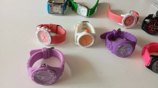 Lote 10 relojes sin usar (sin pilas)