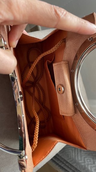 Bolso de fiesta naranja y plateado