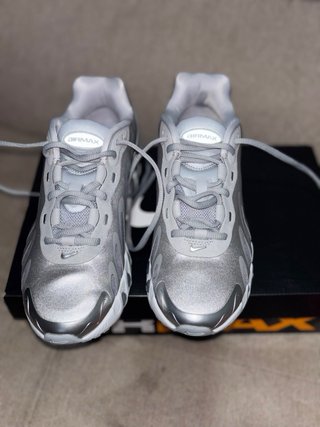 Nike Air Max Dn8 Plata y Blanco
