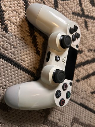 PS4 (PlayStation 4) + 2 Mandos + Refrigeración