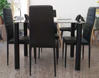 Mesa· comedor + ·4 sillas, Negras, Cómodas. Oferta