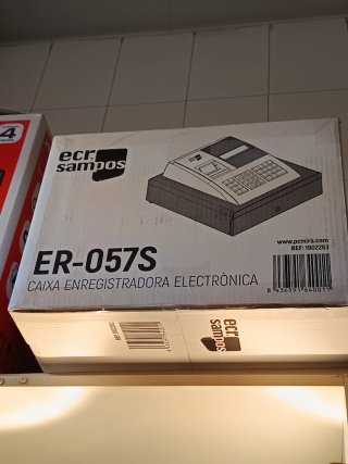 Vendo mobiliario de peluquería por cierre de negoc