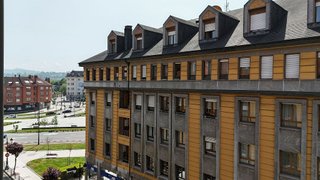 Piso en alquiler en Milán - Pumarín - Teatinos en Oviedo