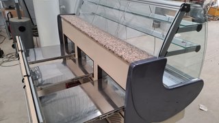Vitrina expositora frigorífica Infrico