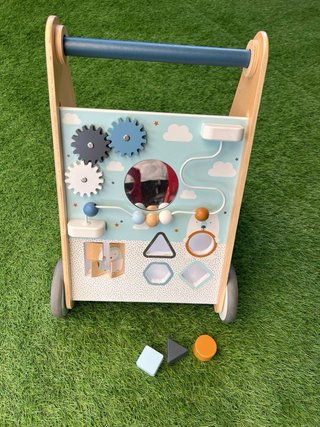 Caminador infantil de madera