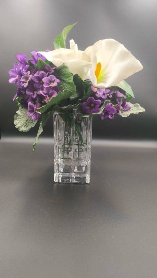 Elegante Jarrón de Cristal