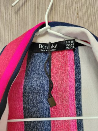 Camisa Bershka anudada rayas XS