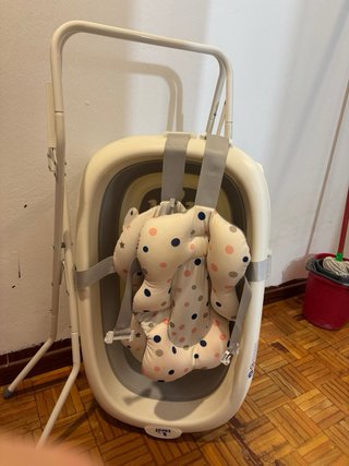 Bañera bebé Toral con soporte y 2 cojines
