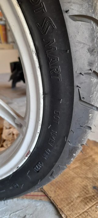 Rueda Delantera Derbi GPR 75 Sport