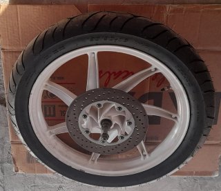 Rueda Delantera Derbi GPR 75 Sport