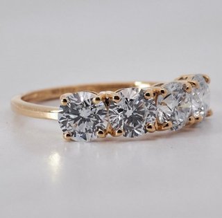 Anillo Oro y Diamante 2.35ct
