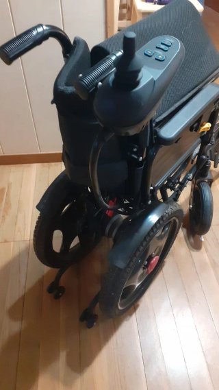 Silla de ruedas motorizada