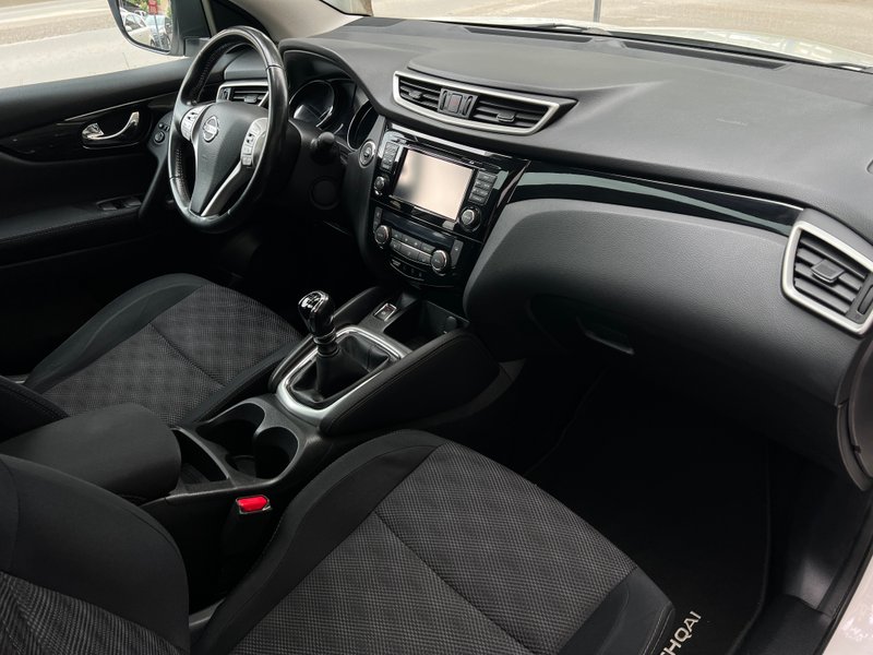 Nissan Qashqai 1.6 DIGT 163cv 2015 foto 7