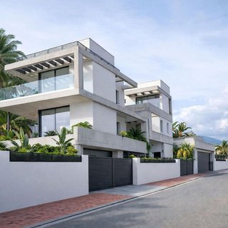 Chalet en alquiler en Nueva Andalucía centro en Marbella