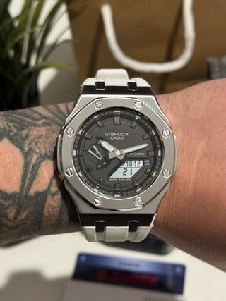 Reloj G-Shock Plata Elegante