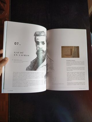 Revista Dragón 5 - Museo Casa Botines Gaudí (2025)