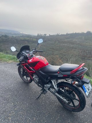 Honda CBR 125 R 2004 Roja y Negra