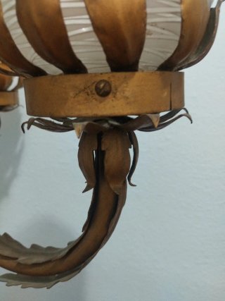 Lámpara de pie vintage forja dorada
