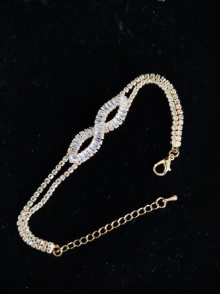 Pulsera circonita dorada