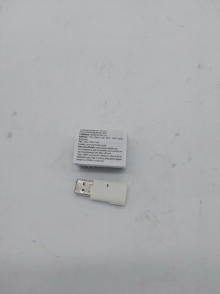 Shelly BLU Gateway, Pasarela WiFi Bluetooth En Un Dongle USB-A, Automatización del Hogar, Compatible con Alexa & Google Home, Ap