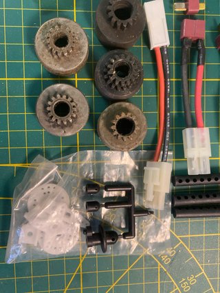 Lotto materiale RC varie scale