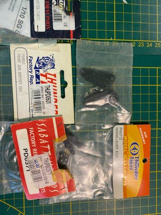 Lotto ricambi Thunder Tiger 1/10 - 1/8