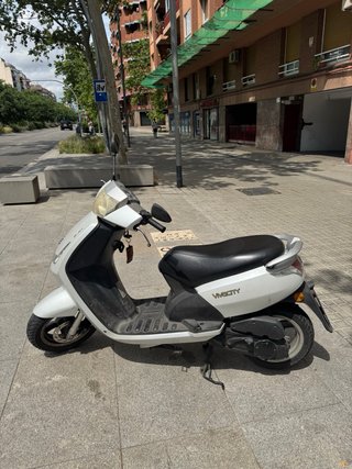 Peugeot Vivacity 2011 49cc Blanca