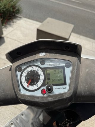 Peugeot Vivacity 2011 49cc Blanca