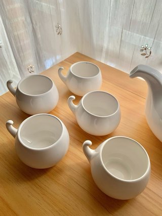 Juego Tazas y Tetera Porcelana Blanca