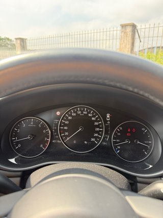 Mazda 3 2020 skyactive x zenith