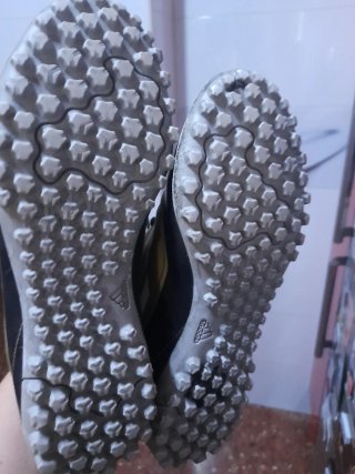 Botas multitacos Adidas F50 Messi