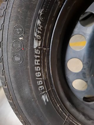 Rueda de repuesto 195/65R15 91H,sirve para Arona