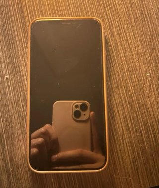 iPhone 11 blanco 75% batería